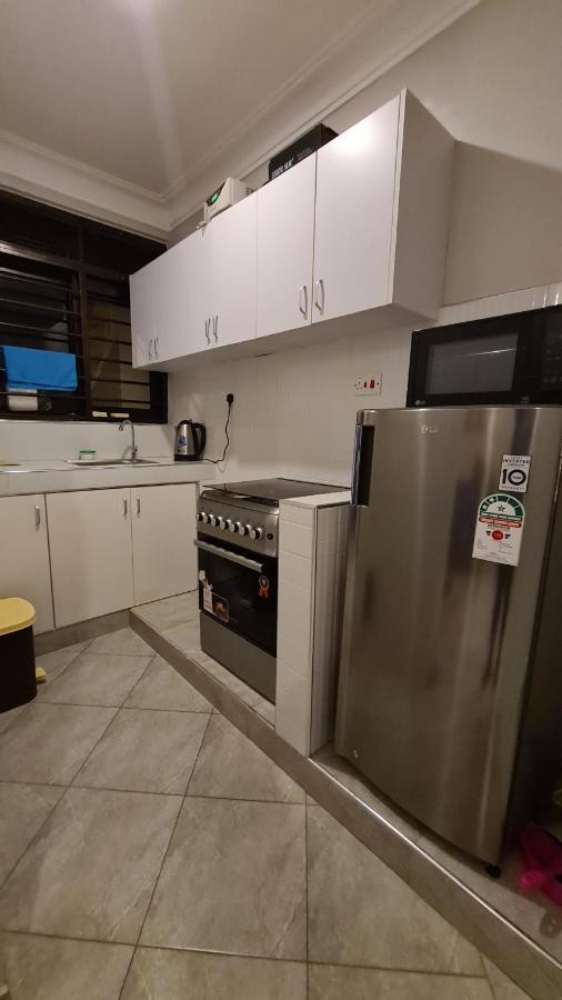 Blt Suites - Furnished Apartments 坎帕拉 外观 照片