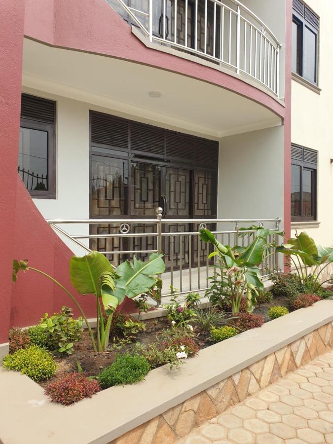 Blt Suites - Furnished Apartments 坎帕拉 外观 照片